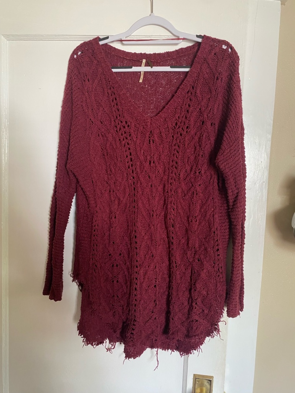 Free People Women's V-Neck Cable Knit Sweater - Burgundy